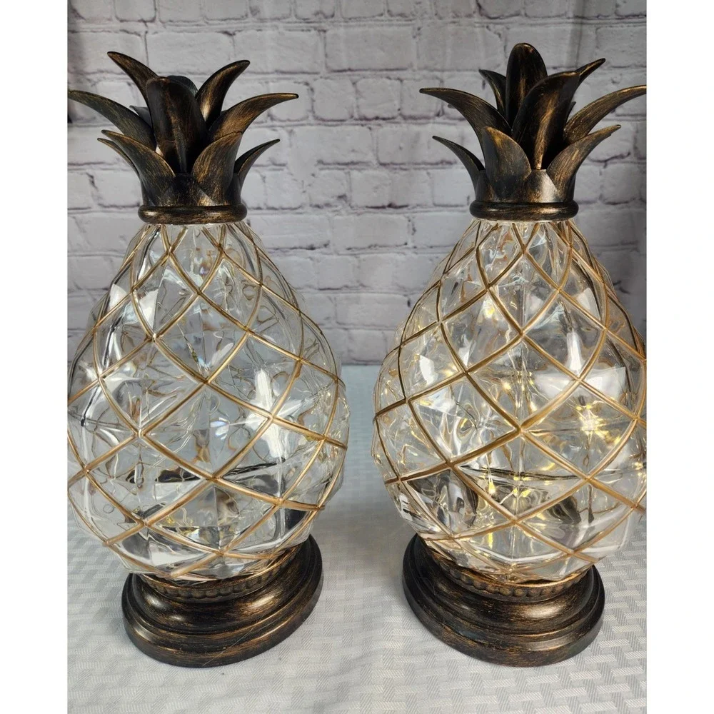 Set Of 2 Indoor Or Outdoor Caged Lighted Pineapple Candlle Holders